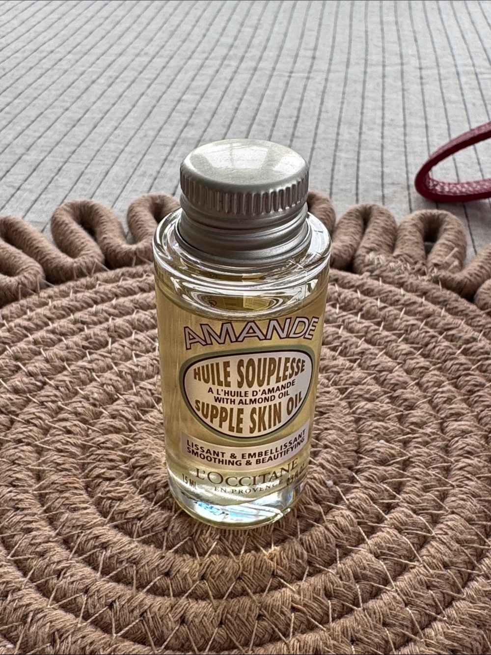 L'OCCITANE Almond Supple Skin Oil — 15 ml brand new
